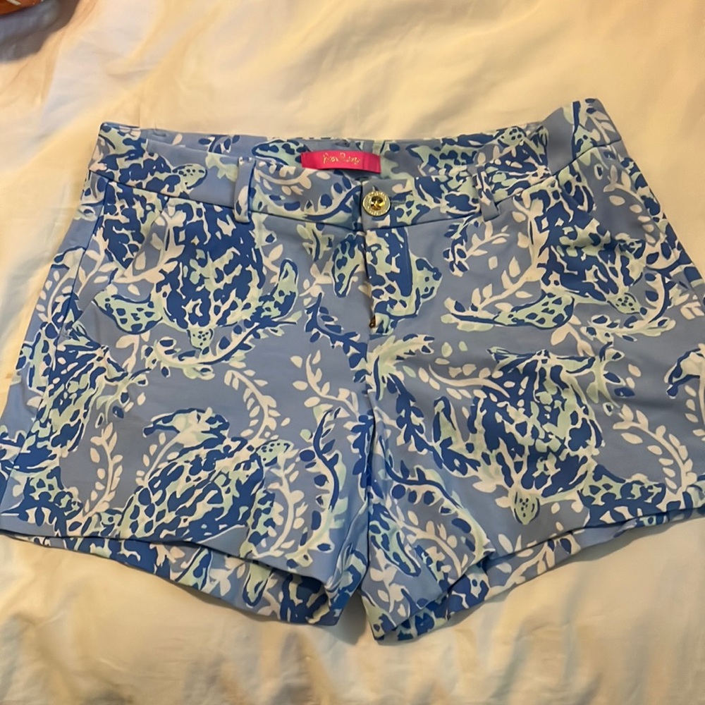 Gorgeous lilly Pulitzer shorts